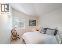 1765 Admiral Tryon Blvd, French Creek, BC V9P2V2 Photo 47