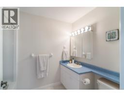 1765 Admiral Tryon Blvd, French Creek, BC V9P2V2 Photo 52