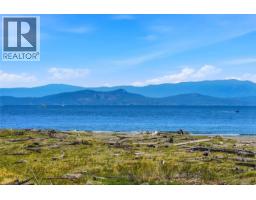 1765 Admiral Tryon Blvd, French Creek, BC V9P2V2 Photo 42