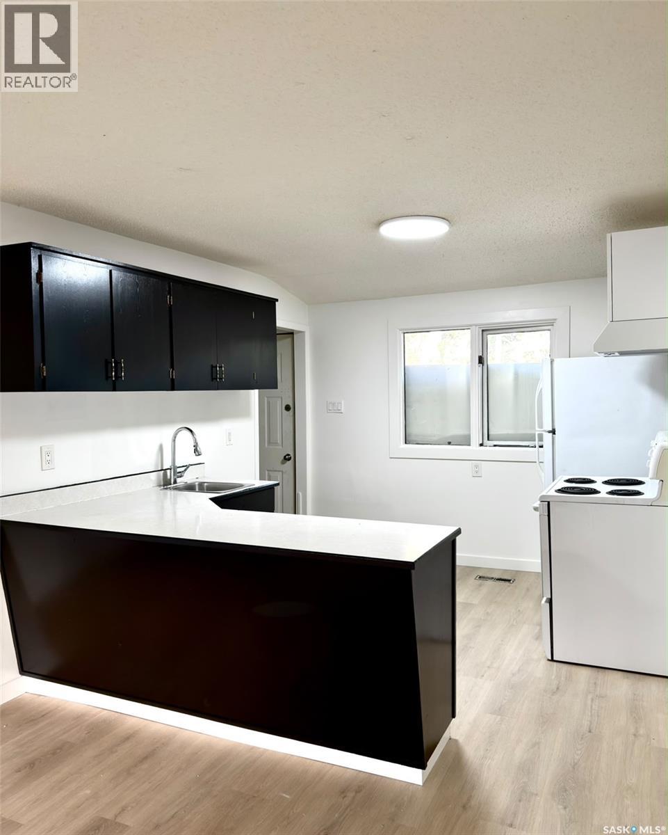 2027 Montreal STREET, Regina — photo 4