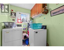 330 6 Street, Salmon Arm, BC V1E4E8 Photo 12