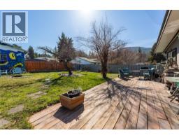 330 6 Street, Salmon Arm, BC V1E4E8 Photo 18