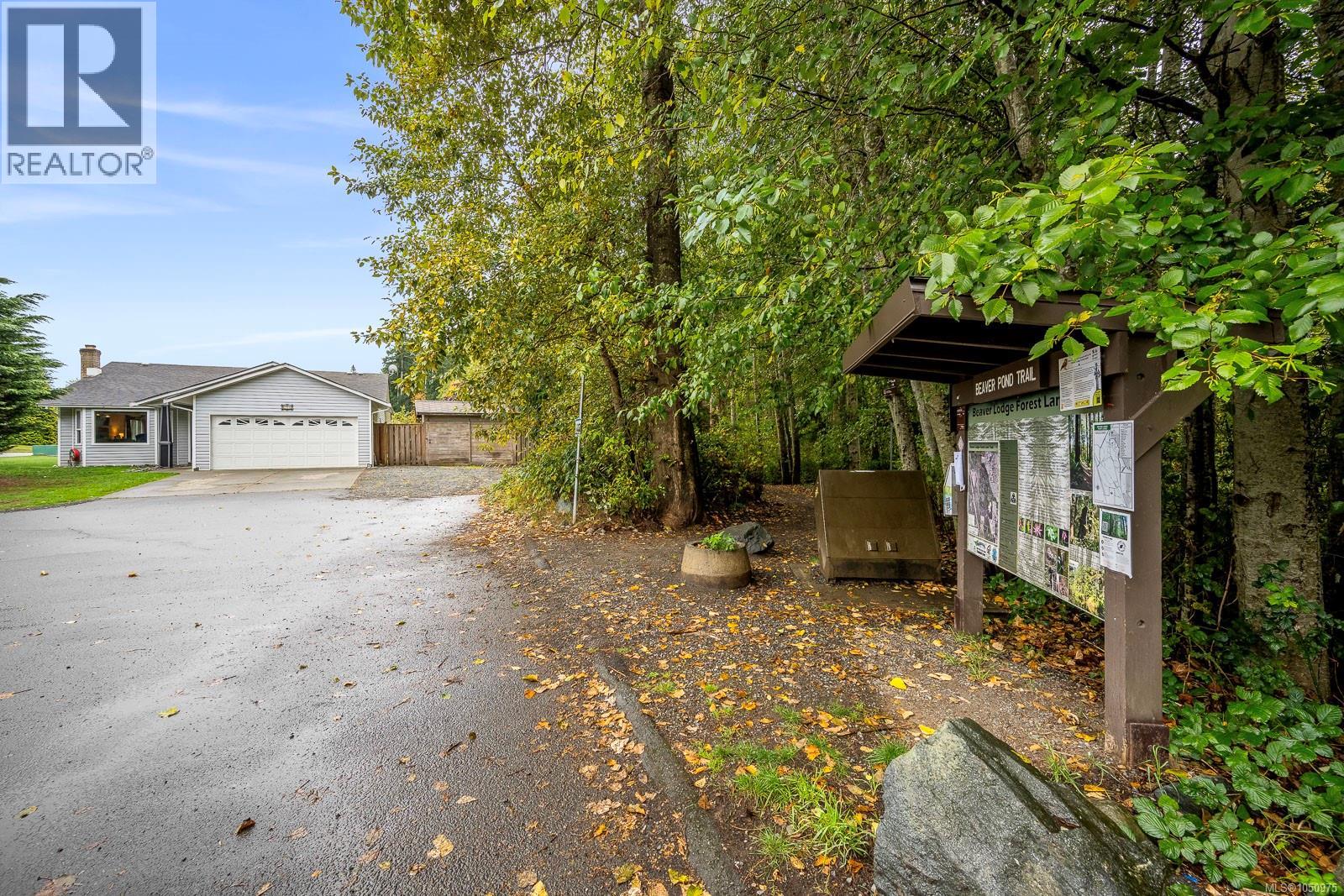 610 McPhedran Rd S - 3