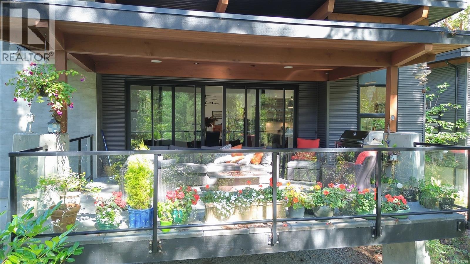 1322 Nose Point Rd - 52