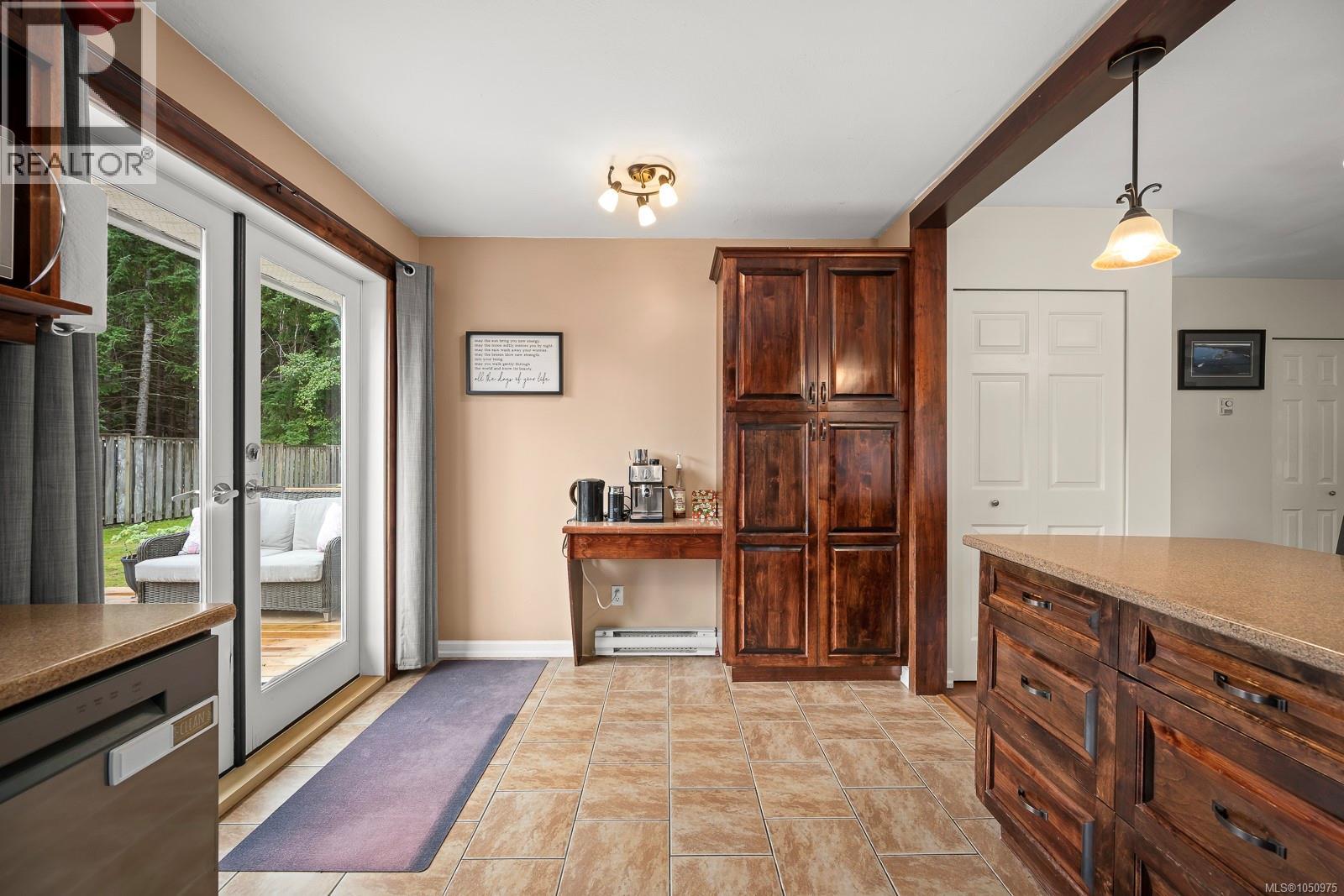 610 McPhedran Rd S - 15