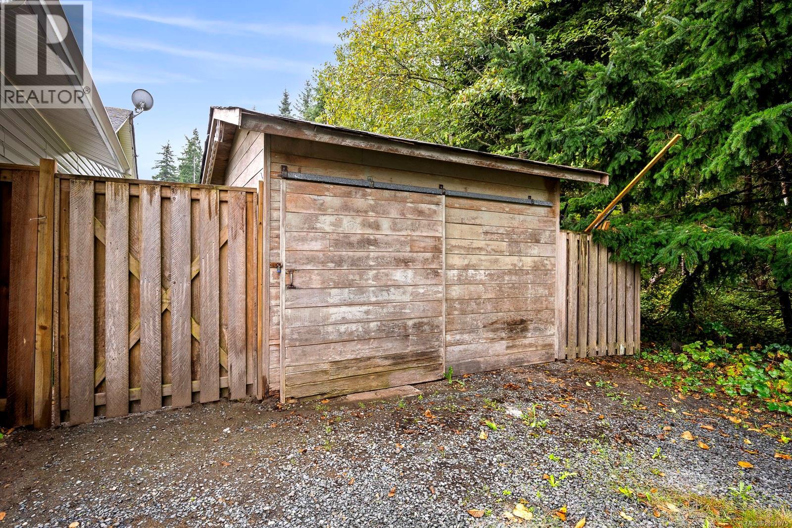610 McPhedran Rd S - Image 21