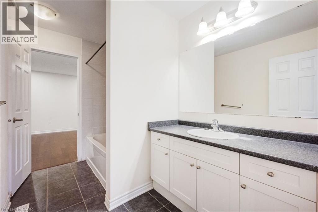 358 LAUNDON Terrace - 31