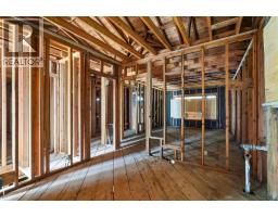 3520 Centre Street N - photo 12
