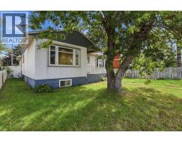 3520 Centre Street N - photo 7