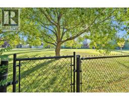Bonus Room - 20 Shawbrooke Park Sw, Calgary, AB T2Y4L8 Photo 7