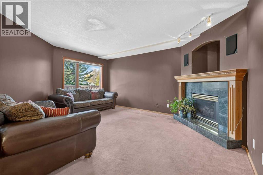 148 Sierra Madre Crescent SW - 15