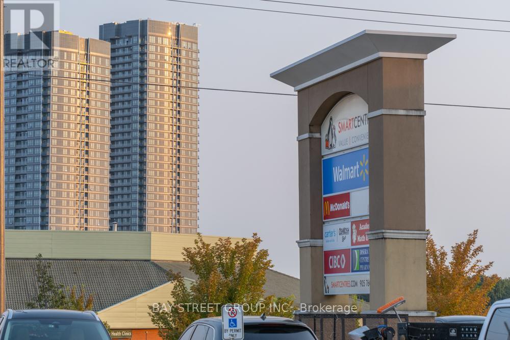 1005 B - 50 UPPER MALL WAY S, Vaughan (Brownridge) — photo 4
