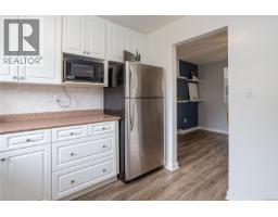 302 924 Cook St, Victoria, BC V8V3Z3 Photo 11