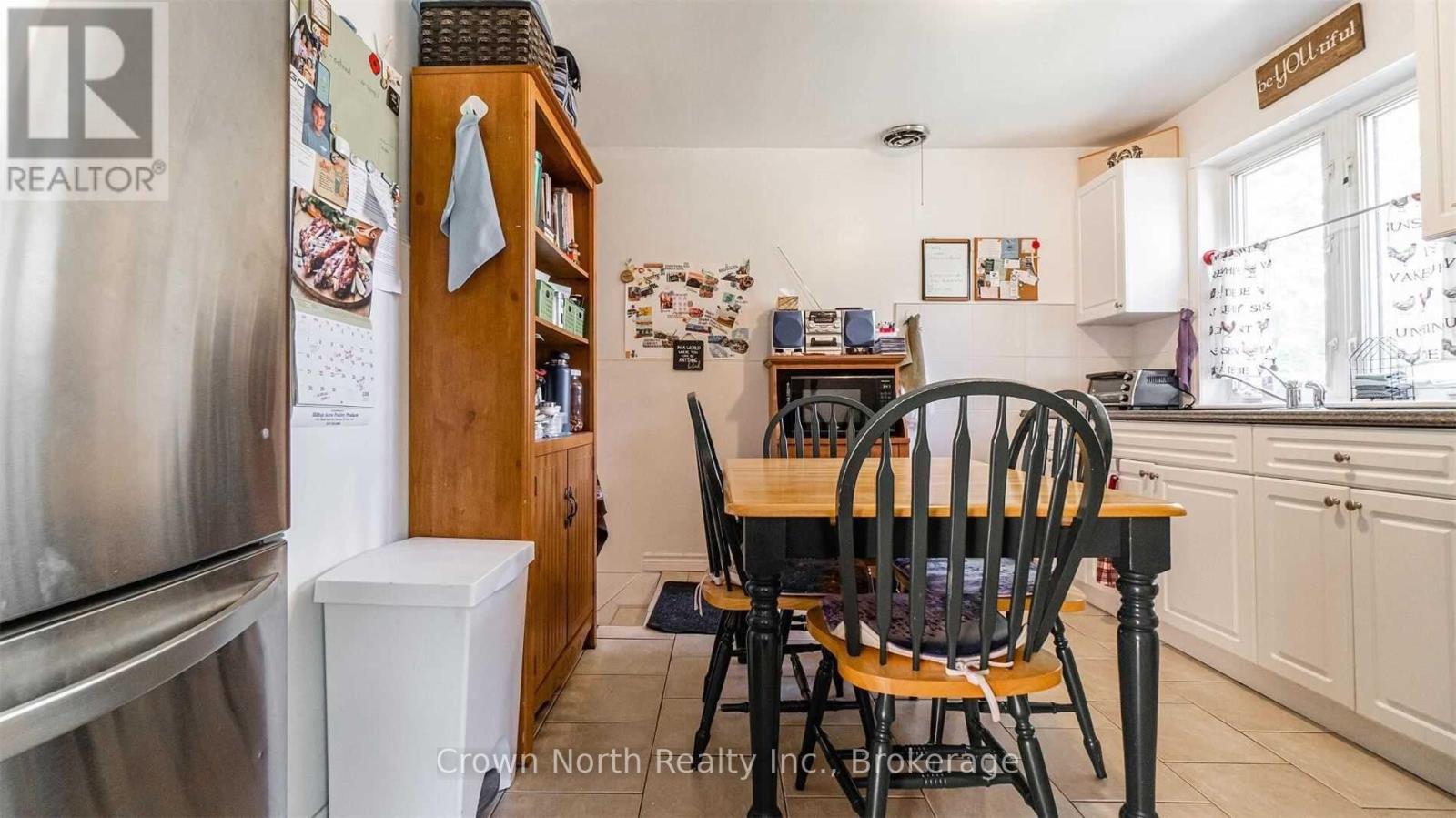 196 BLUCHER STREET - 11