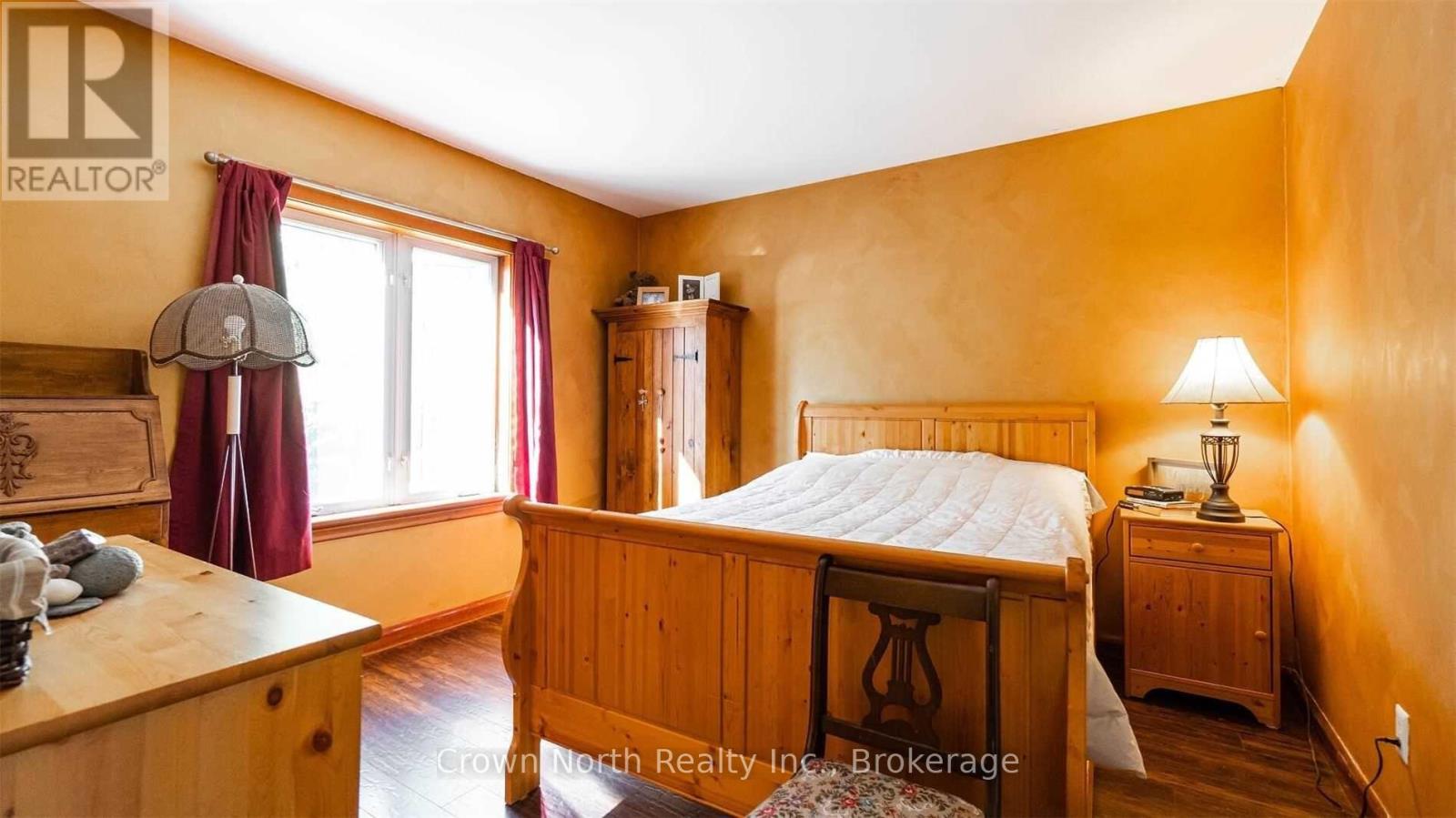 196 BLUCHER STREET - 16