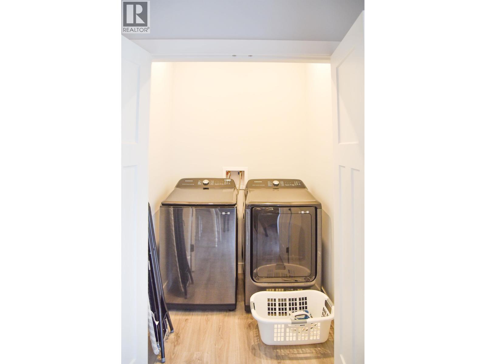 3415 BRUCE STREET - 23