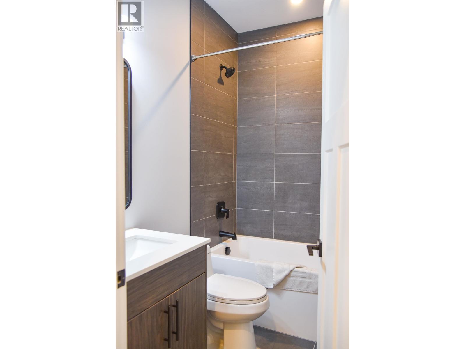 3415 BRUCE STREET - 20