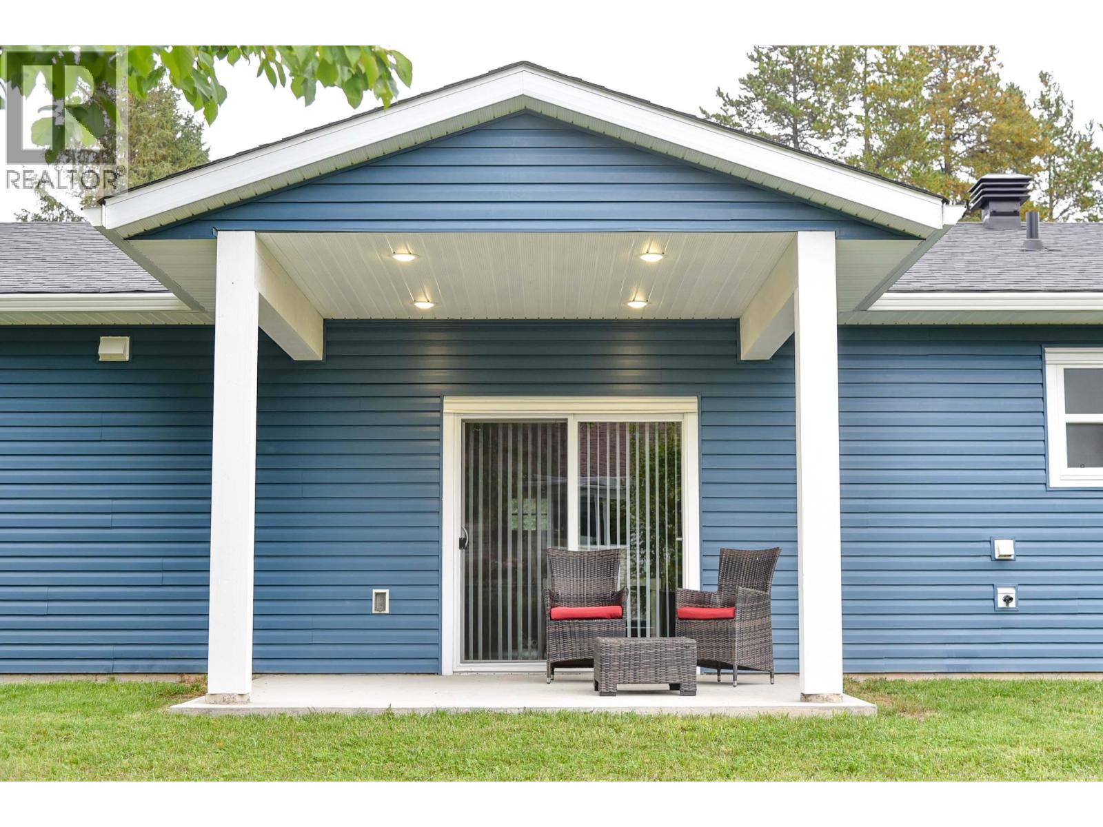 3415 BRUCE STREET - 26