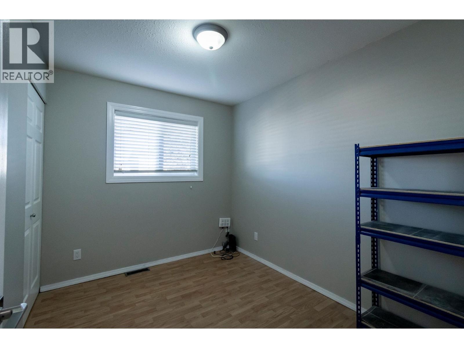 8912 81A STREET - 22