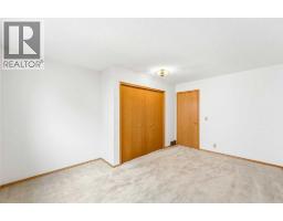 5 Sandpiper Gate Nw, Calgary, AB T3K3T8 Photo 23