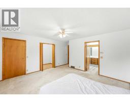 Furnace - 5 Sandpiper Gate Nw, Calgary, AB T3K3T8 Photo 16