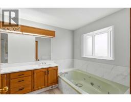 5 Sandpiper Gate Nw, Calgary, AB T3K3T8 Photo 18