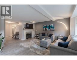 Bedroom - 7 Richelieu Court Sw, Calgary, AB T3E7E9 Photo 8