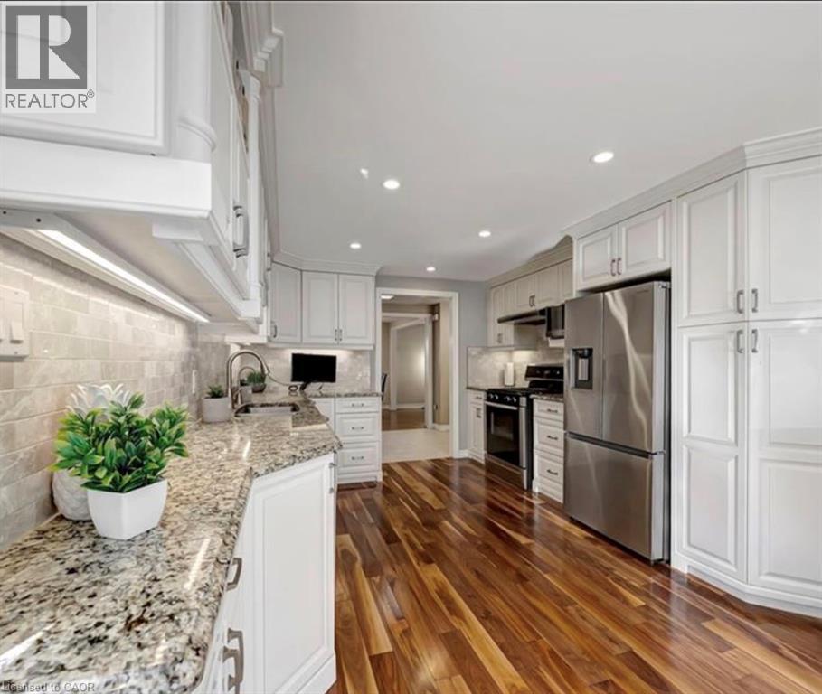 8 LOWELL Street S Unit# Upper, Cambridge — photo 8