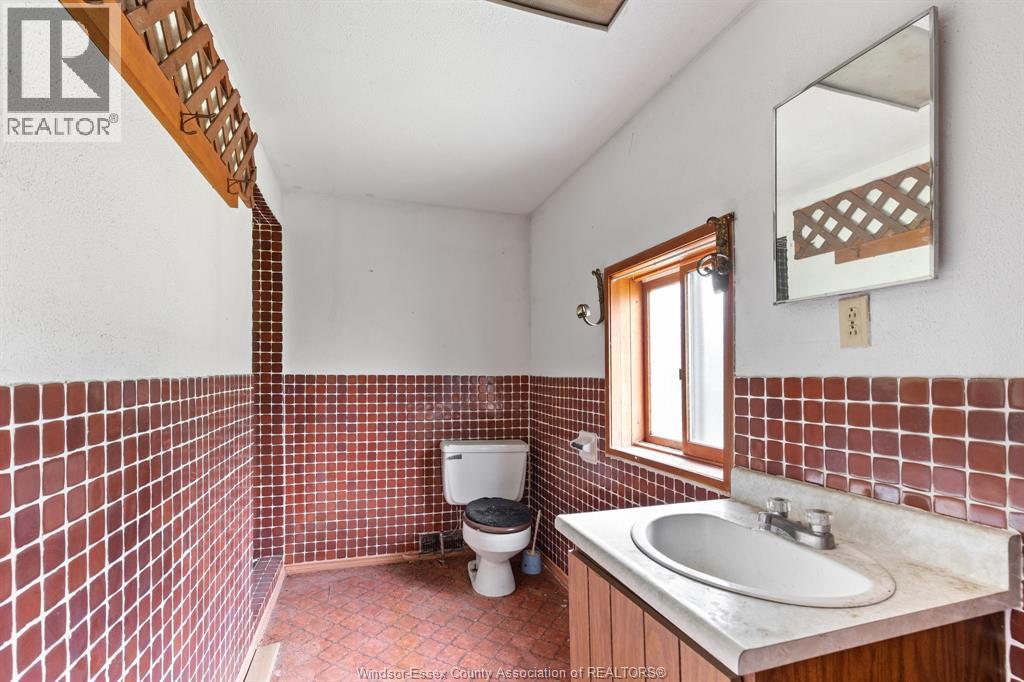 6370 MALDEN ROAD - 23