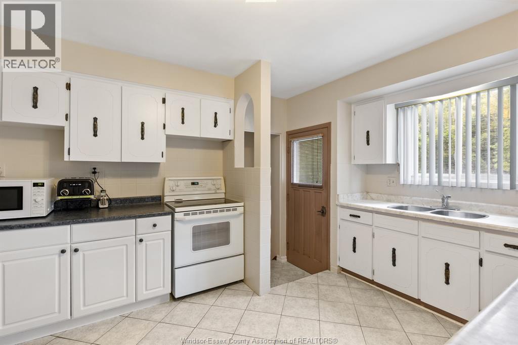 6370 MALDEN ROAD - 7