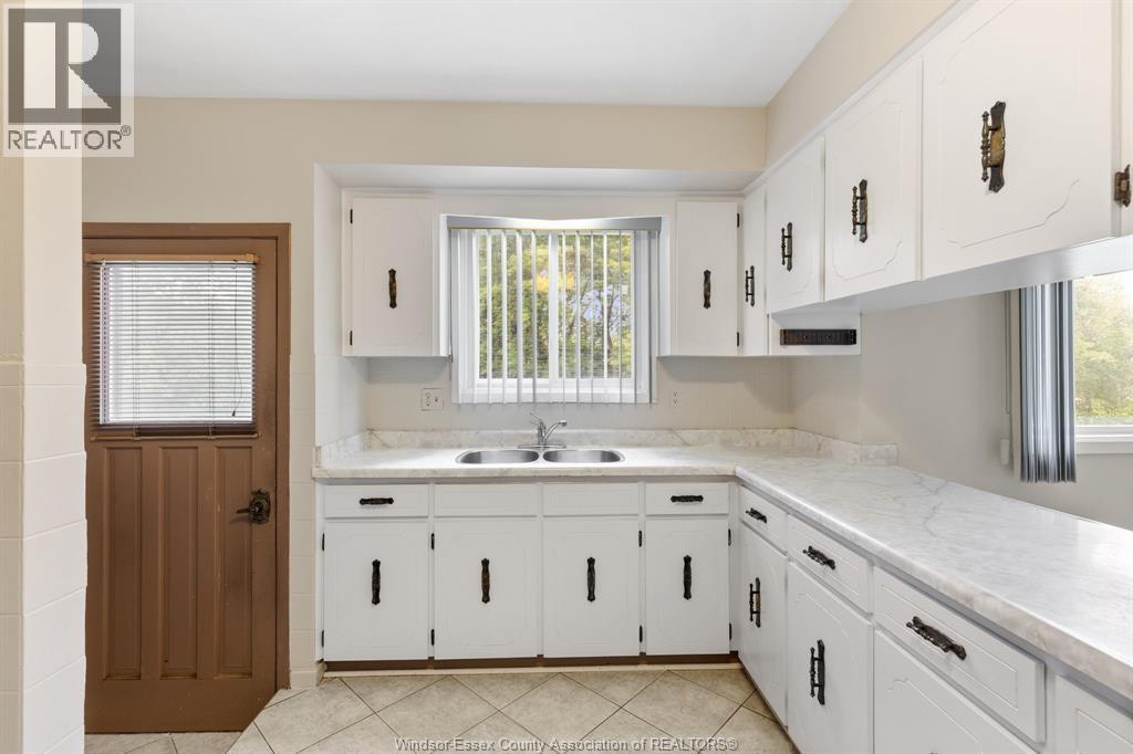 6370 MALDEN ROAD - 8