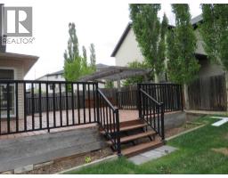 2pc Bathroom - 35 Panamount View Nw, Calgary, AB T3K0A6 Photo 6
