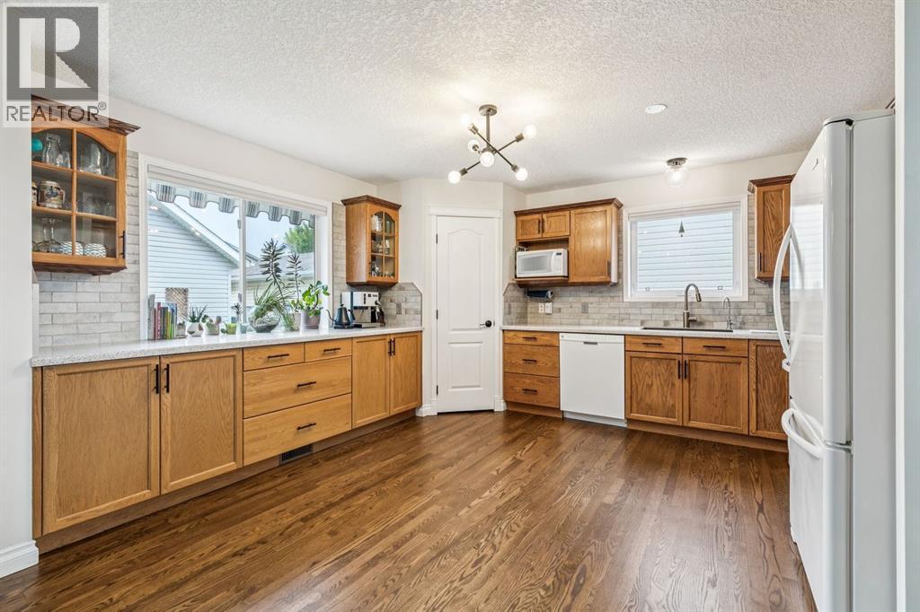1704 Woodside Boulevard NW - 13