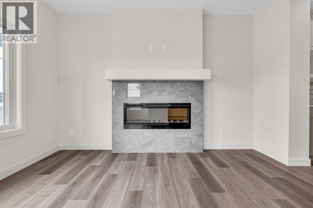 178 Lanark Gate SE - 8