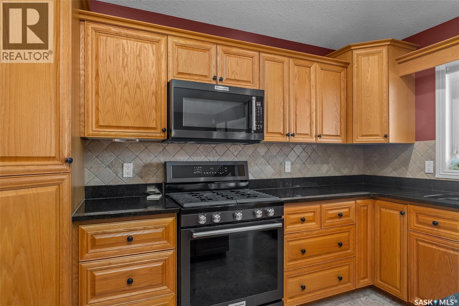670 Aaron DRIVE - 11