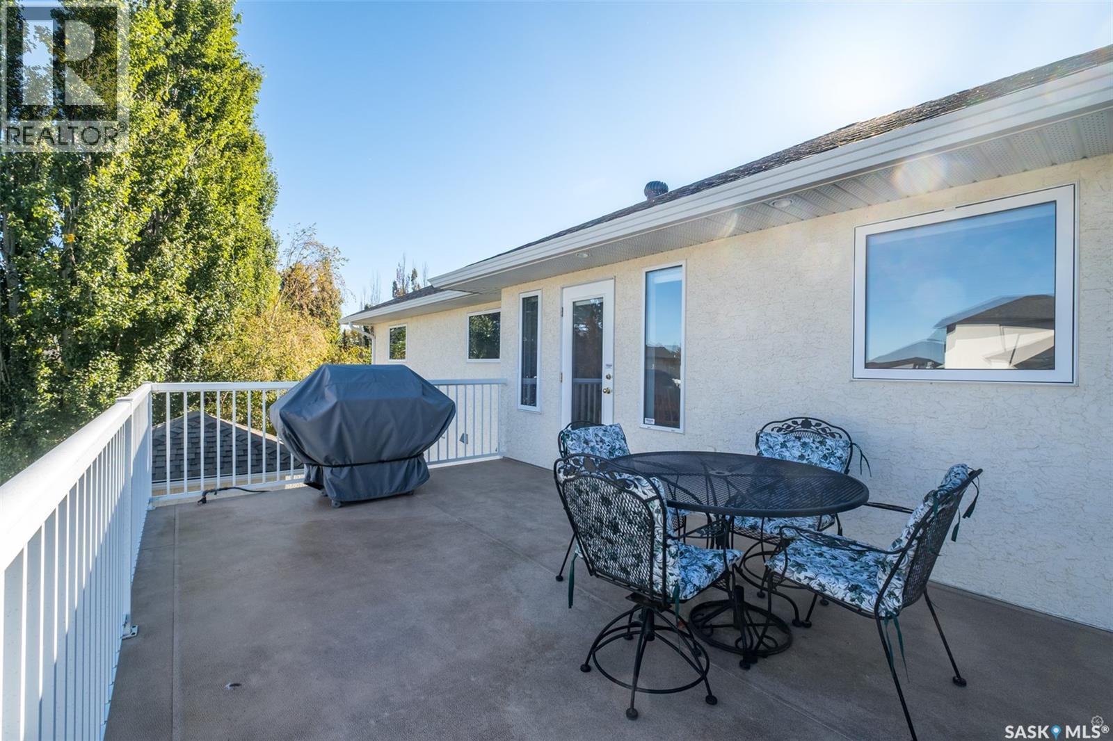 670 Aaron DRIVE - Image 37