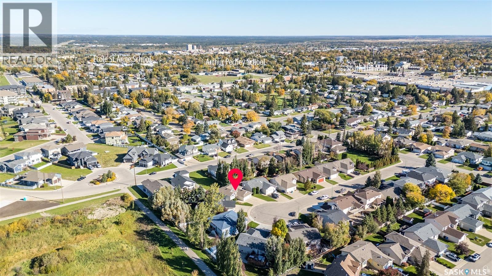 670 Aaron DRIVE - 44