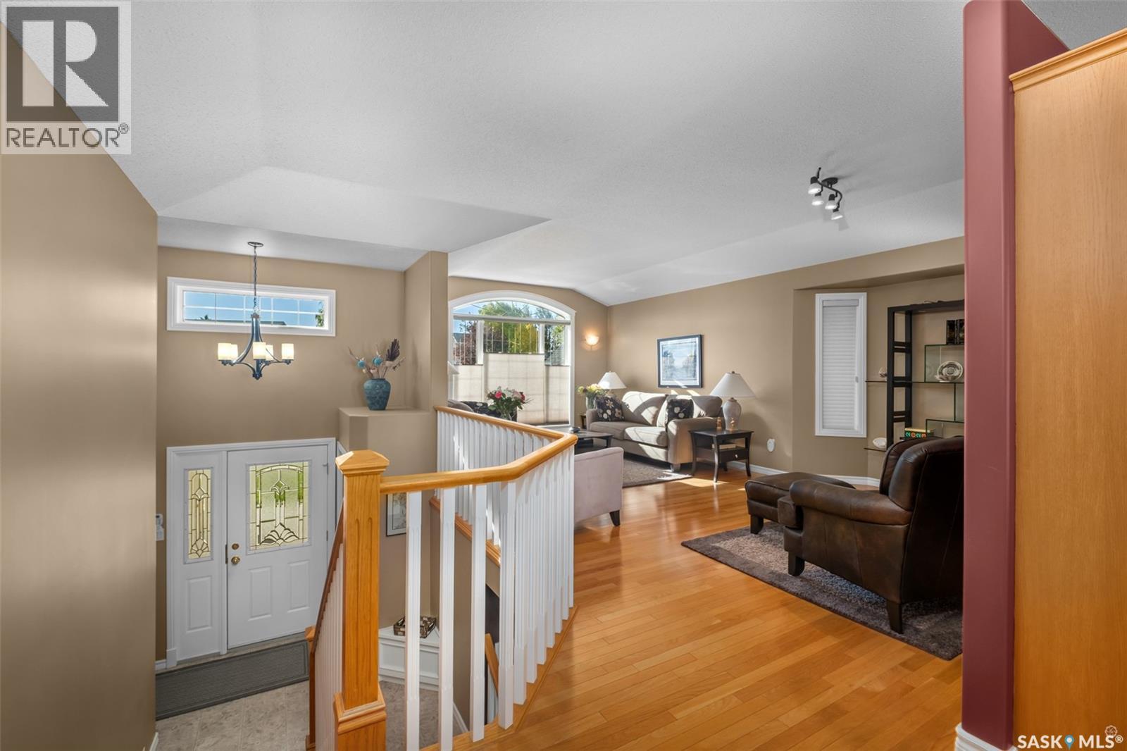 670 Aaron DRIVE - 5