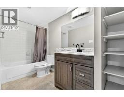 302, 635 57 Avenue SW - photo 17