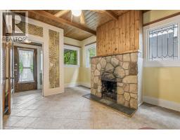 2pc Bathroom - 3217 Elbow Drive Sw, Calgary, AB T2S2J4 Photo 7