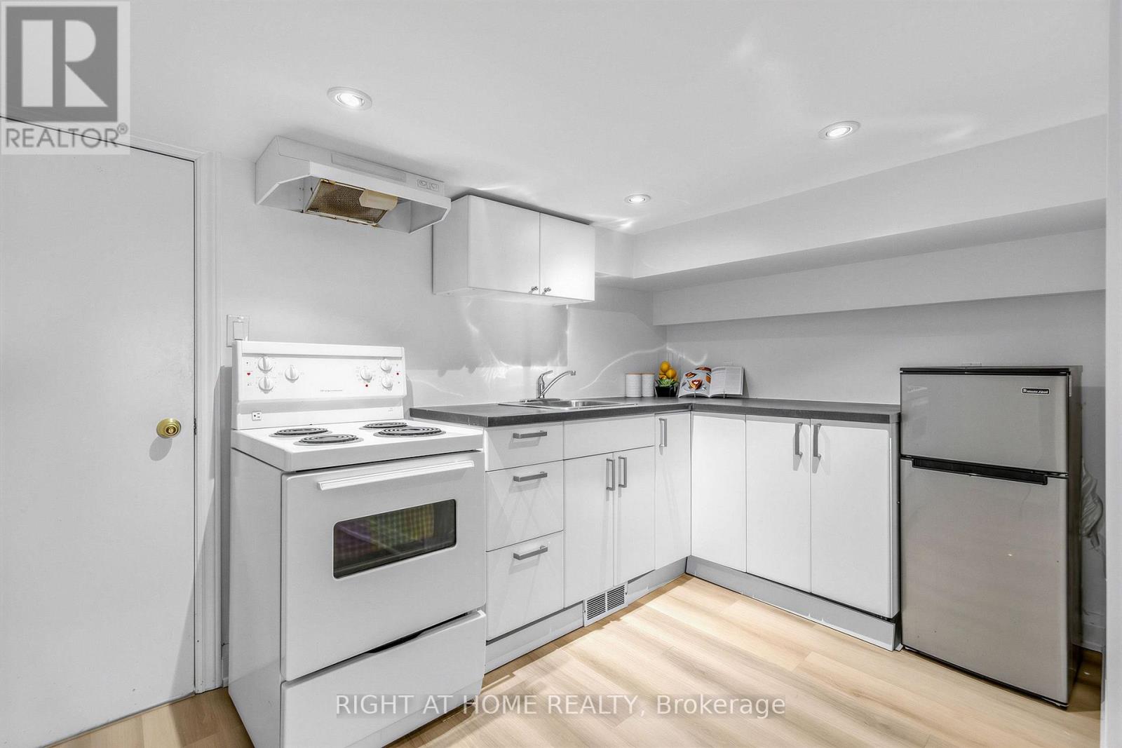 117 CONCORD AVENUE - 27