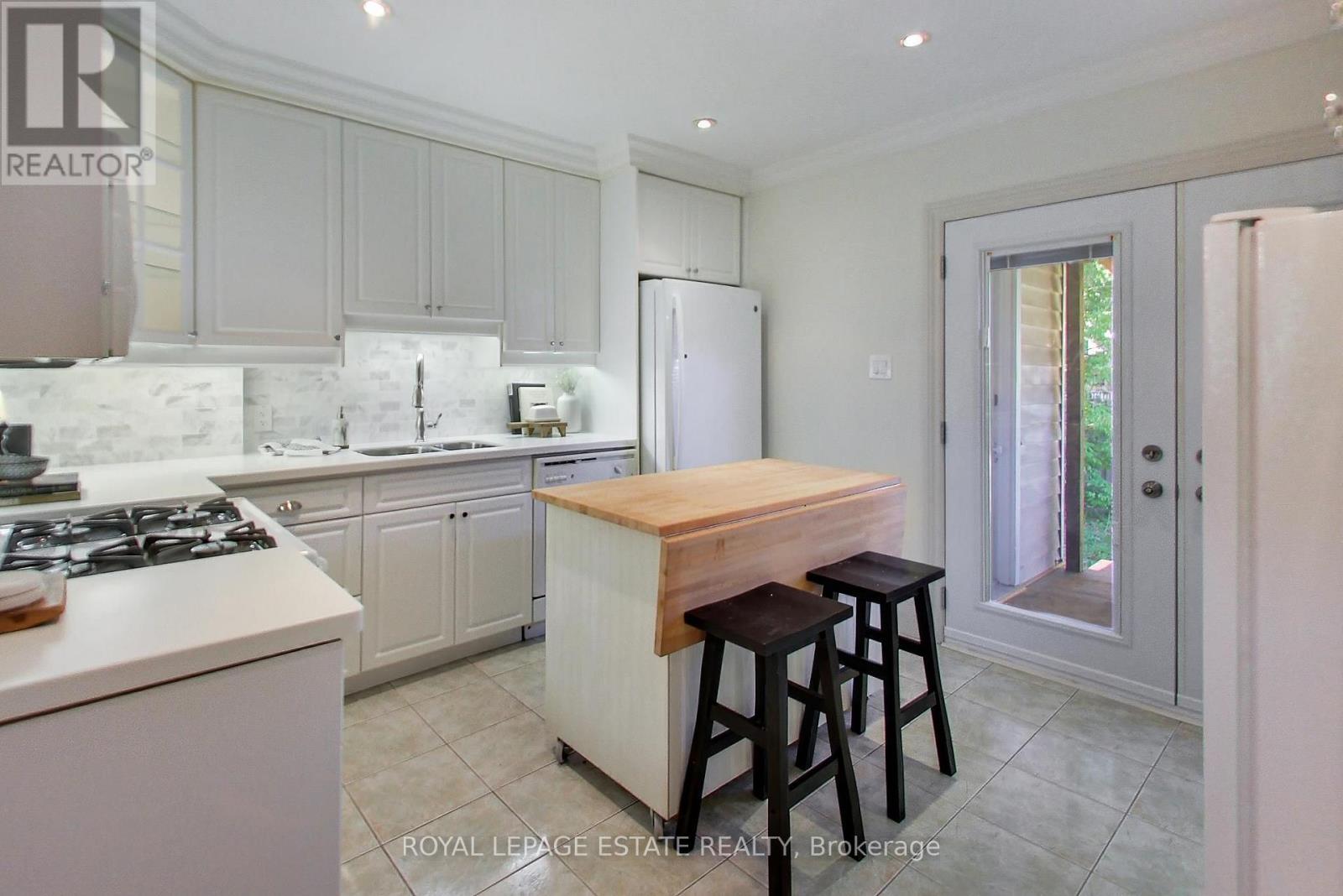 20 STEPHENSON AVENUE, Toronto (East End-Danforth) — photo 9