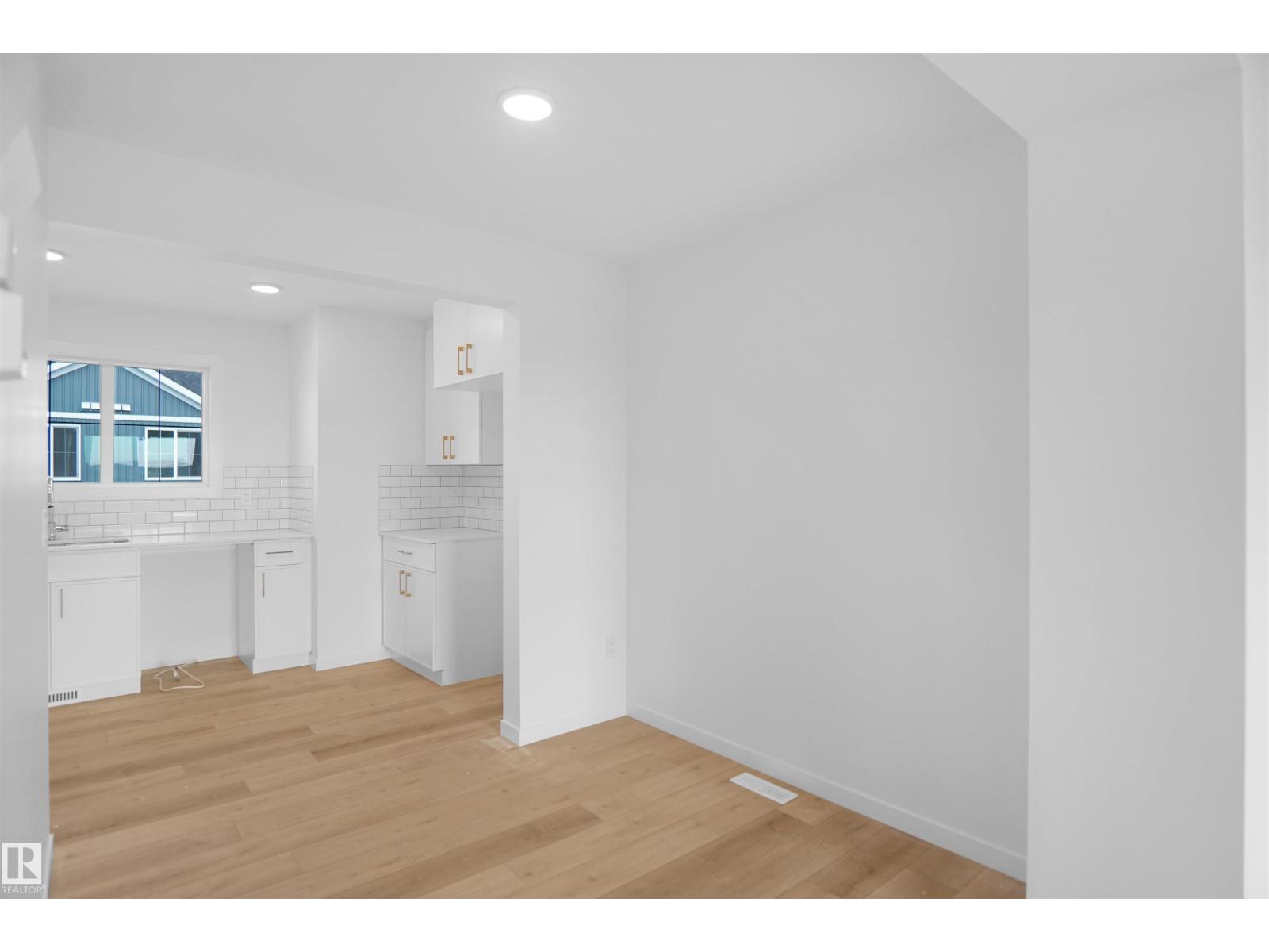 #11 150 Cashman CR SW - 8