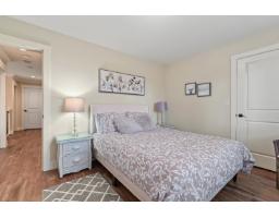 17384 3 Avenue, Surrey, BC V3Z2N7 Photo 17