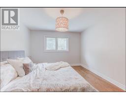 Main - 96 Wyndcliff Crescent, Toronto, ON M4A2K2 Photo 14