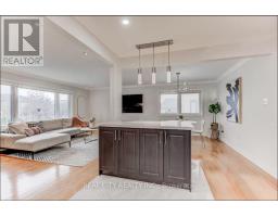 Main - 96 Wyndcliff Crescent, Toronto, ON M4A2K2 Photo 8