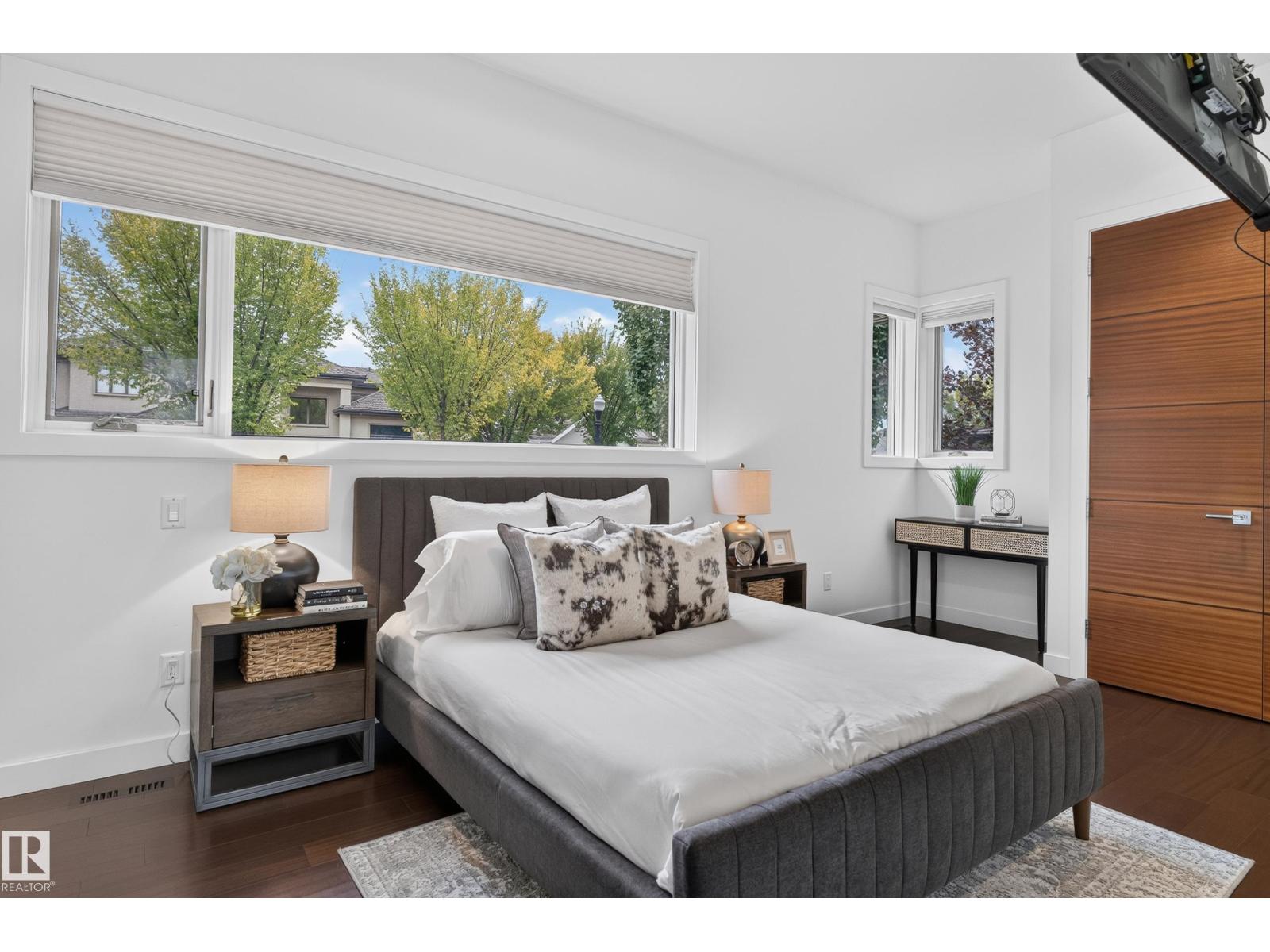 1415 WOODWARD CR NW - 43