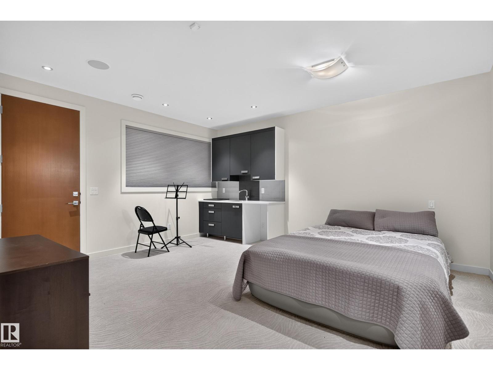 1415 WOODWARD CR NW - 72