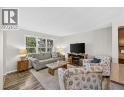 2pc Bathroom - 40 Sunvalley Road, Cochrane, AB T4C0X6 Photo 6