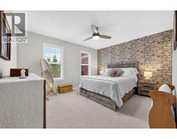 40 Sunvalley Road, Cochrane, AB T4C0X6 Photo 24
